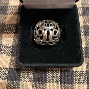 Carolyn Pollack Size 6 sterling silver ring